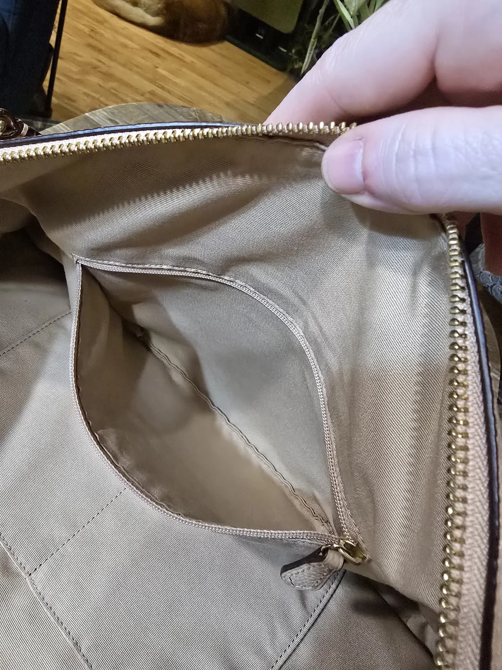 COACH Tyler Tote Bag in Pebbled Leather - Like New with COA!
